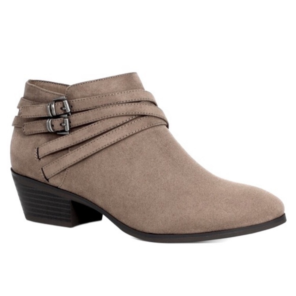 NWOT Style & Co Willoww Ankle Booties for Macy's Brown/tan 1.5" block heel Siz 6